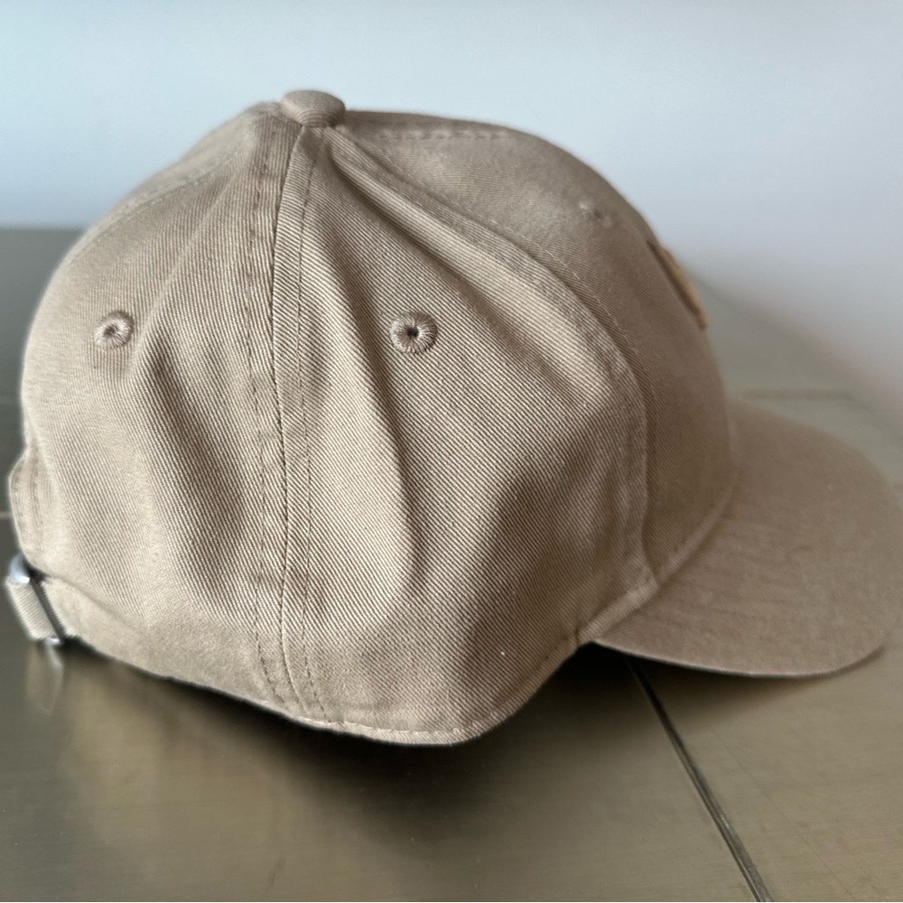 Chicago Bulls Beige Dad Hat New Era 9TWENTY Adjustable Tonal Logo Cap - Picture 5 of 7